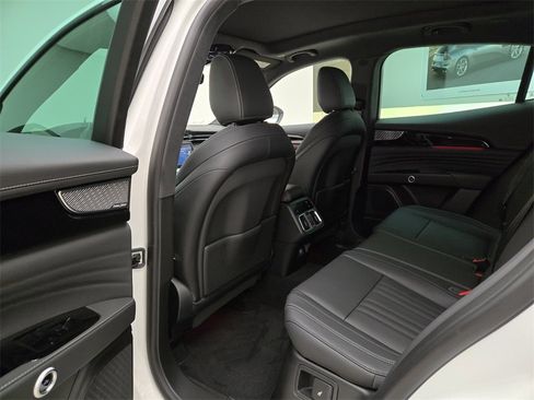 New 2025 Maserati Grecale Modena image 19