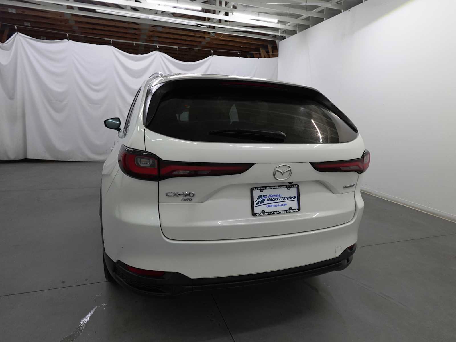 Used 2024 MAZDA CX-90 Plug-In Hybrid w/ Preferred AWD/4WD image 7