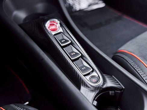Used 2023 McLaren Artura RWD image 76