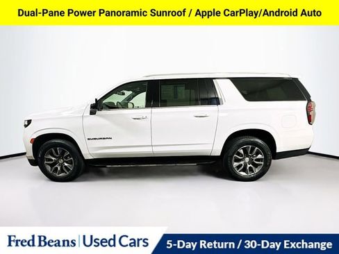 Used 2022 Chevrolet Suburban LT w/ LT Signature Plus Package image 5