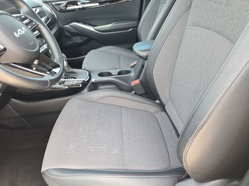 Used 2024 Kia Seltos S FWD image 16