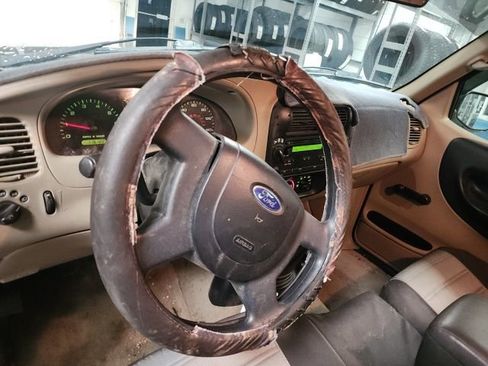 Used 2005 Ford Ranger XL image 7