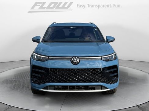 New 2026 Volkswagen Tiguan SEL R-Line AWD/4WD image 2