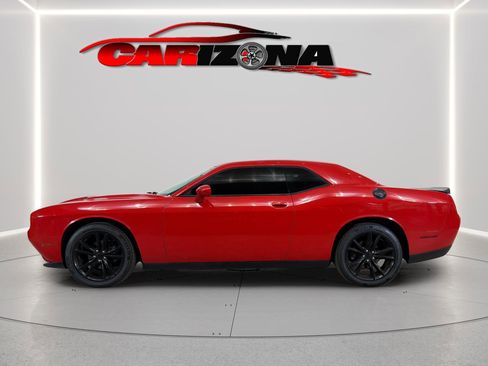 Used 2016 Dodge Challenger SXT w/ Blacktop Package RWD image 10