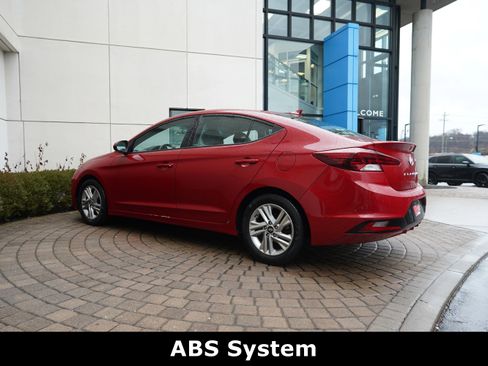 Used 2020 Hyundai Elantra SEL image 19