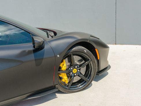 Used 2021 Ferrari F8 Tributo image 41