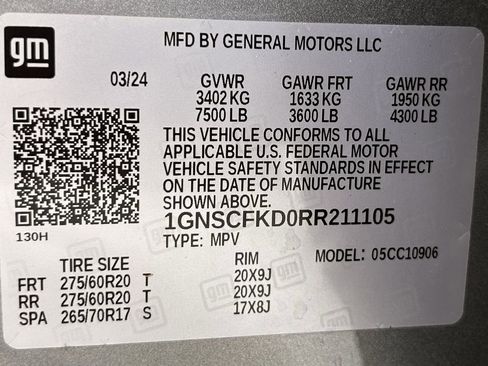 Used 2024 Chevrolet Suburban Premier RWD image 35