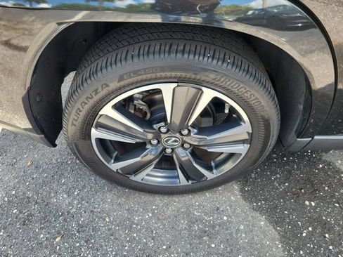 Used 2024 Lexus UX 250h FWD w/ Premium Package image 6