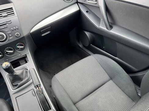 Used 2013 MAZDA MAZDA3 i Sport image 14