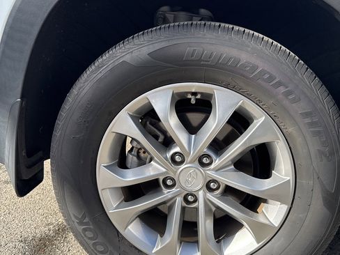 Used 2020 Hyundai Santa Fe SEL image 21