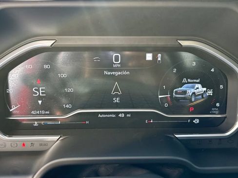 Certified 2023 GMC Sierra 1500 AT4 w/ AT4 Preferred Package AWD/4WD image 29