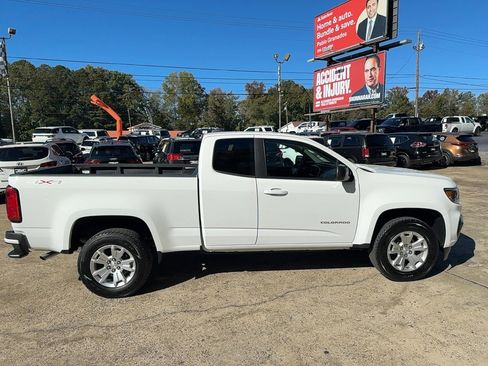 Used 2021 Chevrolet Colorado LT w/ Fleet Safety Package image 4