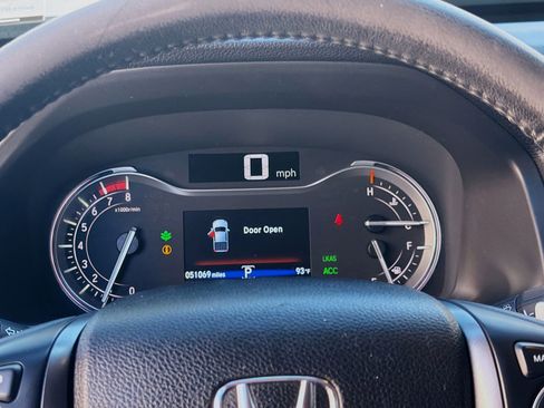 Certified 2021 Honda Ridgeline RTL image 11