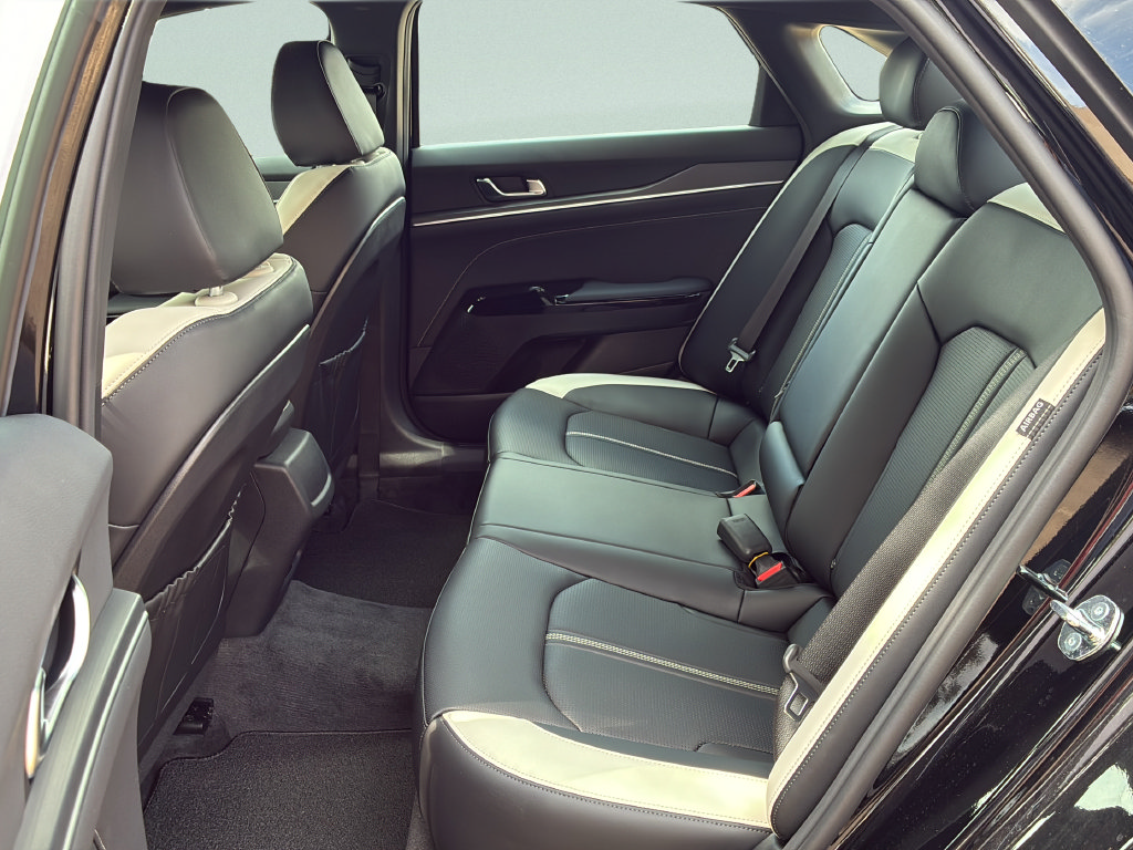 New 2026 Kia K5 GT-Line FWD image 24