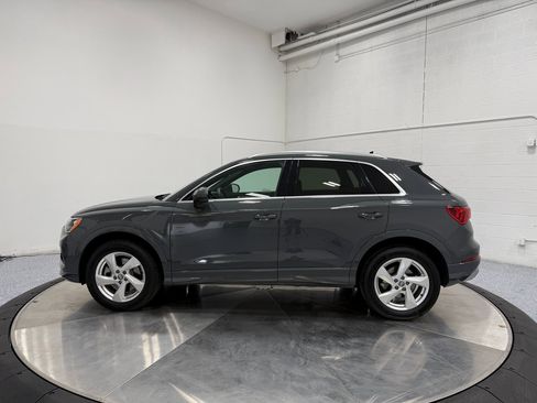 Used 2020 Audi Q3 2.0T Premium w/ Convenience Package image 4