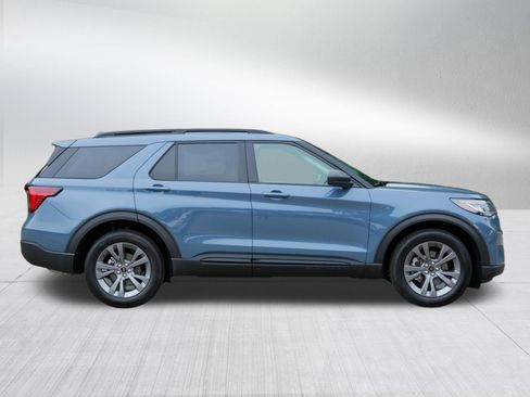 Used 2026 Ford Explorer Active w/ Active Comfort Package AWD/4WD image 8