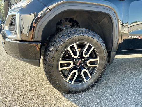 Used 2021 GMC Sierra 1500 AT4 w/ AT4 Value Package AWD/4WD image 34