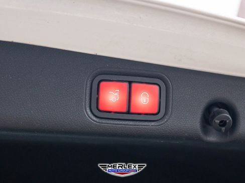 Used 2018 Mercedes-Benz E 300 300 image 51