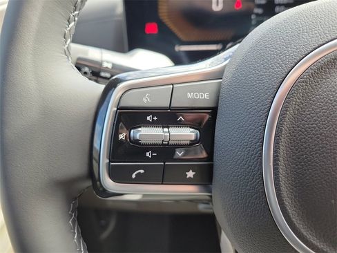 New 2026 Kia Carnival EX image 27