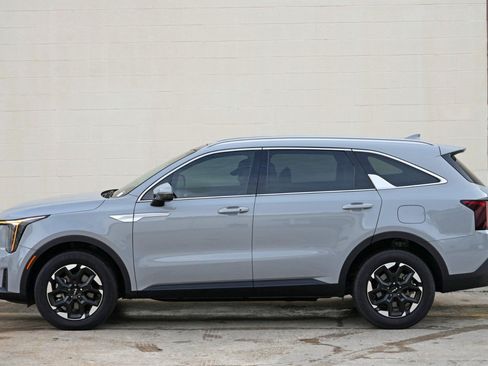 Used 2024 Kia Sorento S w/ Panoramic Sunroof Package AWD/4WD image 49