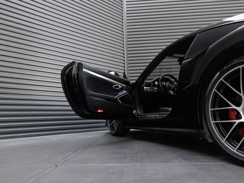 Certified 2018 Porsche 911 Turbo AWD/4WD image 13