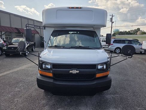 Used 2004 Chevrolet Express 3500 w/ School Bus Package RWD image 3
