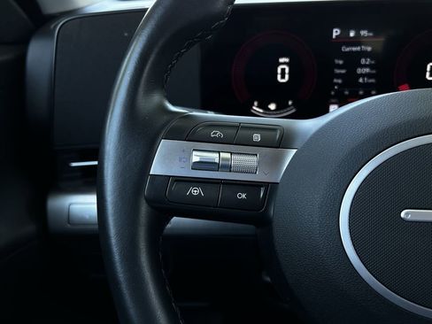 Used 2025 Hyundai Kona SEL FWD image 14