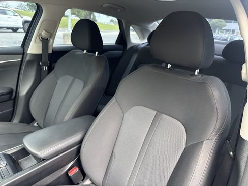 Used 2022 Kia K5 LXS FWD image 16