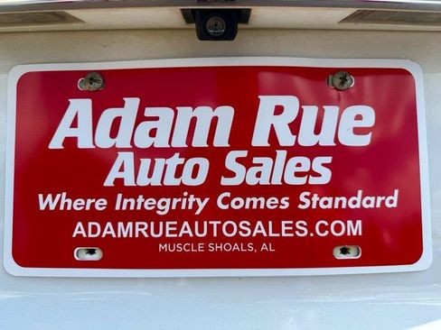 Used 2021 Buick Encore Preferred AWD/4WD image 29