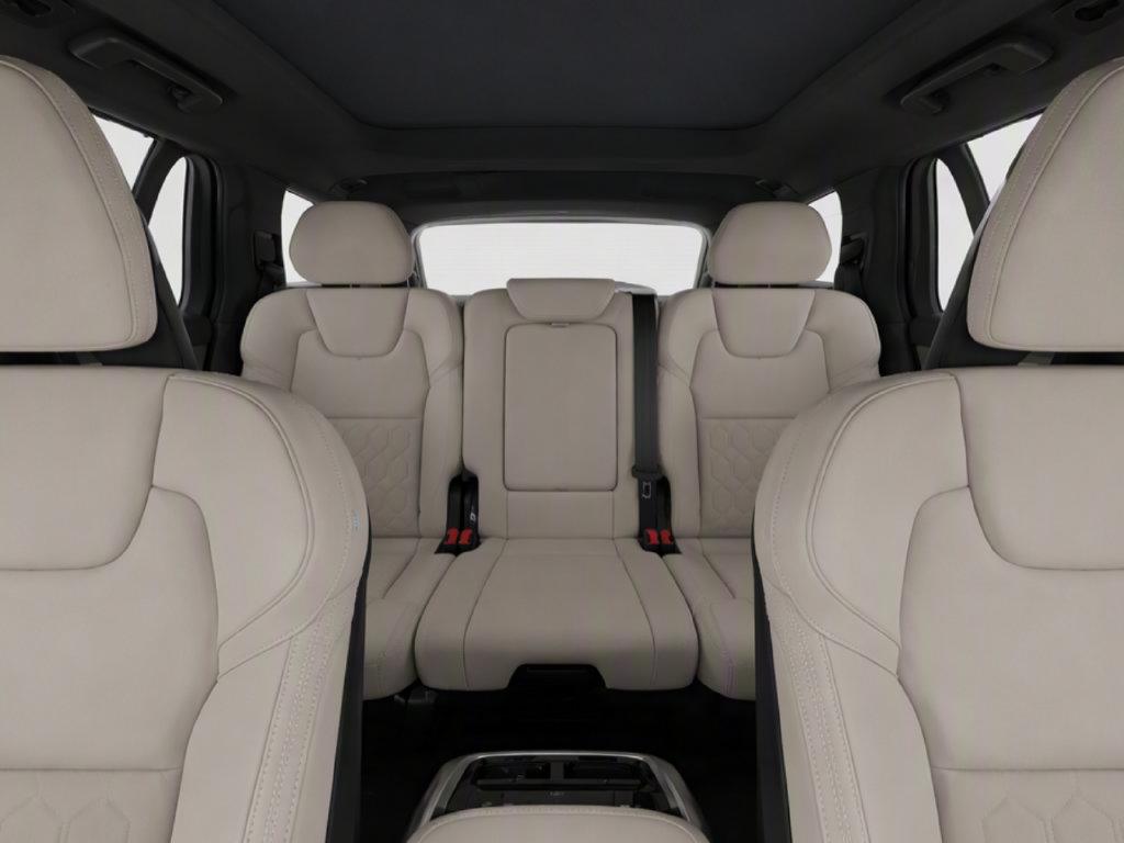 Used 2026 Volvo XC90 B6 Plus AWD/4WD image 16