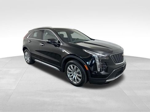 Certified 2023 Cadillac XT4 Premium Luxury w/ Cold Weather Package AWD/4WD image 6