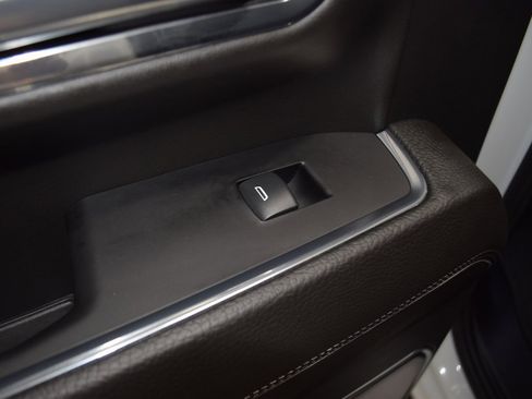 Used 2024 GMC Sierra 3500 Denali w/ Denali Reserve Package image 49