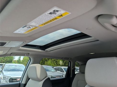 Used 2024 Honda CR-V EX image 30