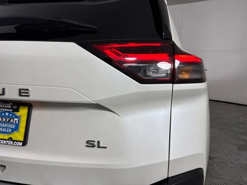 Used 2023 Nissan Rogue SL w/ SL Premium Package FWD image 38