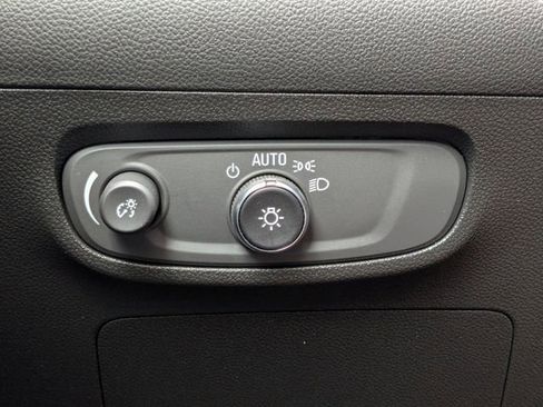 Used 2025 Buick Encore GX Sport Touring w/ Comfort Package FWD image 31