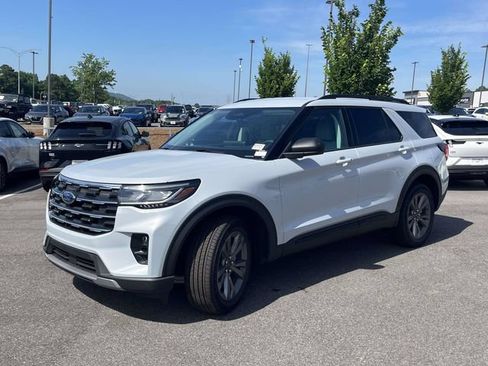 New 2026 Ford Explorer Active w/ Active Comfort Package AWD/4WD image 15