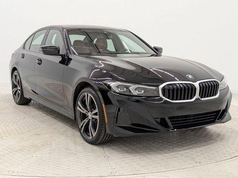 Certified 2023 BMW 330i Sedan w/ Convenience Package image 7