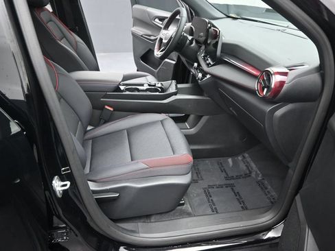 Used 2026 Chevrolet Equinox RS FWD image 18
