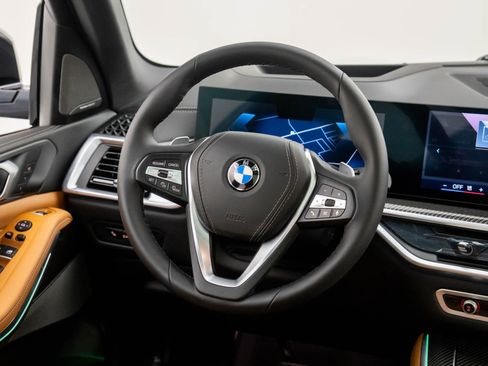 Certified 2025 BMW X5 xDrive40i w/ Parking Assistance Package image 11