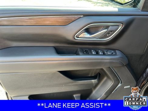 Used 2024 Chevrolet Suburban LT image 11