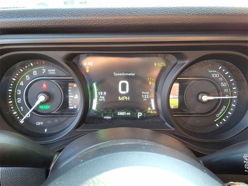 Used 2024 Jeep Wrangler Unlimited w/ Convenience Group image 13