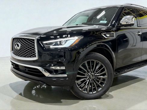 Used 2022 INFINITI QX80 Sensory w/ Cargo Package image 5