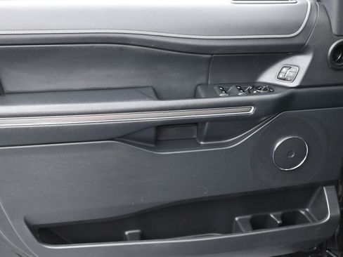 Certified 2022 Ford Expedition Max XLT image 15