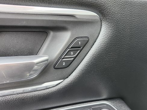 Used 2020 RAM 1500 Laramie image 30