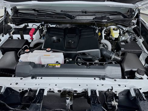 Certified 2026 Toyota Tundra Limited AWD/4WD image 30
