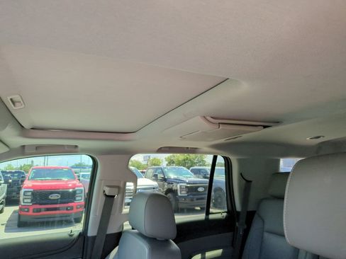 Used 2018 Chevrolet Tahoe LT w/ LT Signature Package RWD image 24