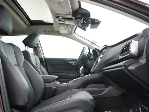 Used 2024 Subaru Outback Touring AWD/4WD image 11