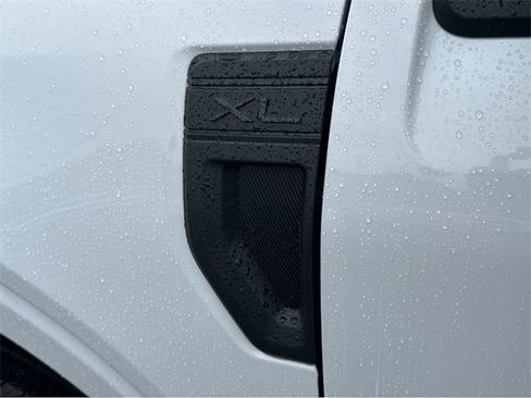 New 2026 Ford Maverick XL image 16