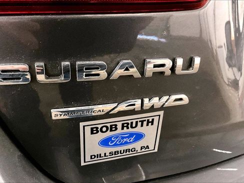 Used 2022 Subaru Impreza 2.0i Premium image 13