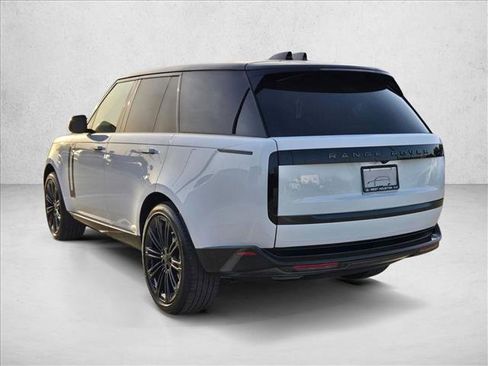 New 2026 Land Rover Range Rover SE image 9